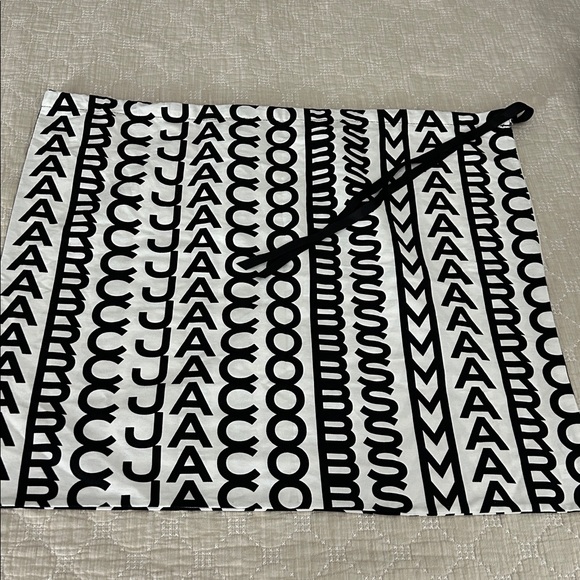 Marc Jacobs Luxury Monochrome Logo Dust Bag, size large - Picture 1 of 3